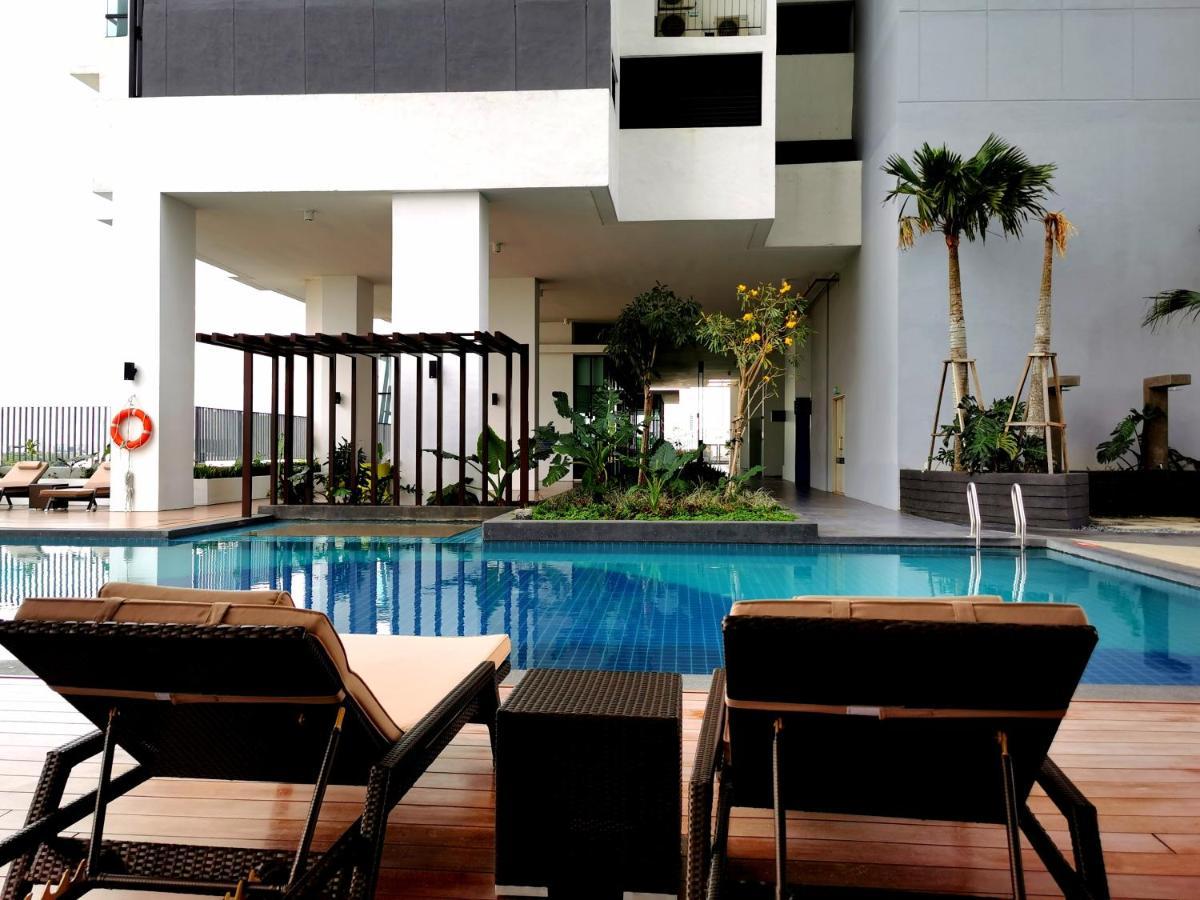 Mid Valley Southkey Mosaic Cozy Suite At Johor Bahru Exteriör bild