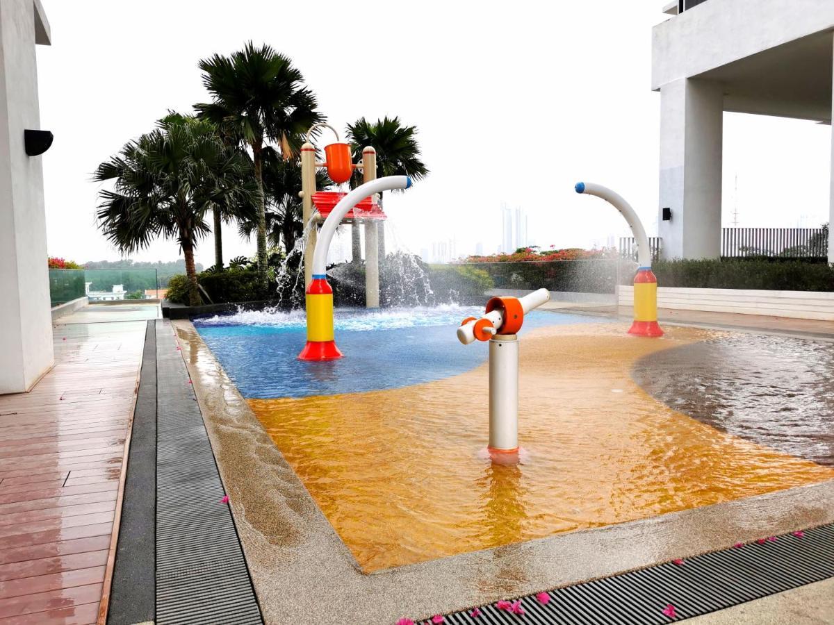 Mid Valley Southkey Mosaic Cozy Suite At Johor Bahru Exteriör bild